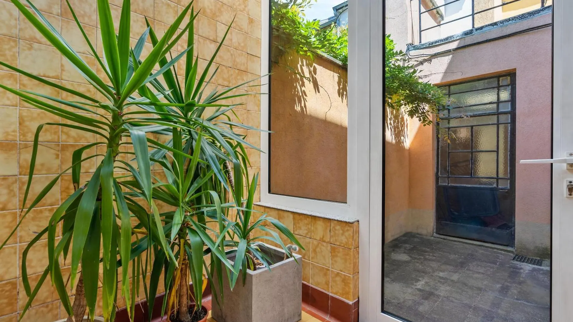 Cozy Townhome Near City Center Free Parking & Wi-Fi Luxembourg