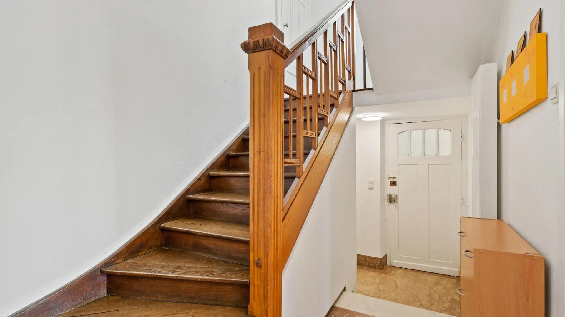 Cozy Townhome Near City Center Free Parking & Wi-Fi Luxembourg Holiday home