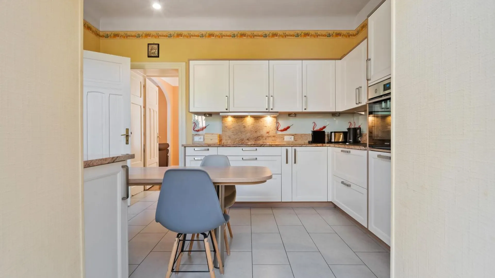 Cozy Townhome Near City Center Free Parking & Wi-Fi ルクセンブルク