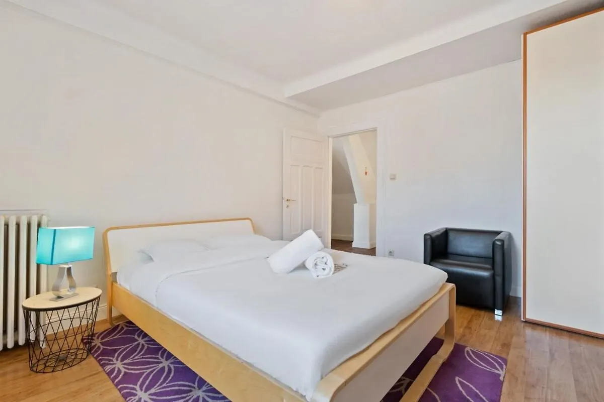 Cozy Townhome Near City Center Free Parking & Wi-Fi Luxembourg 0*,
