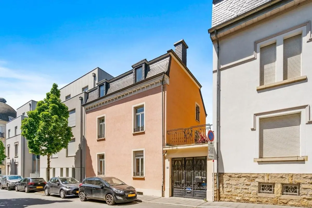 Cozy Townhome Near City Center Free Parking & Wi-Fi ルクセンブルク 0*,