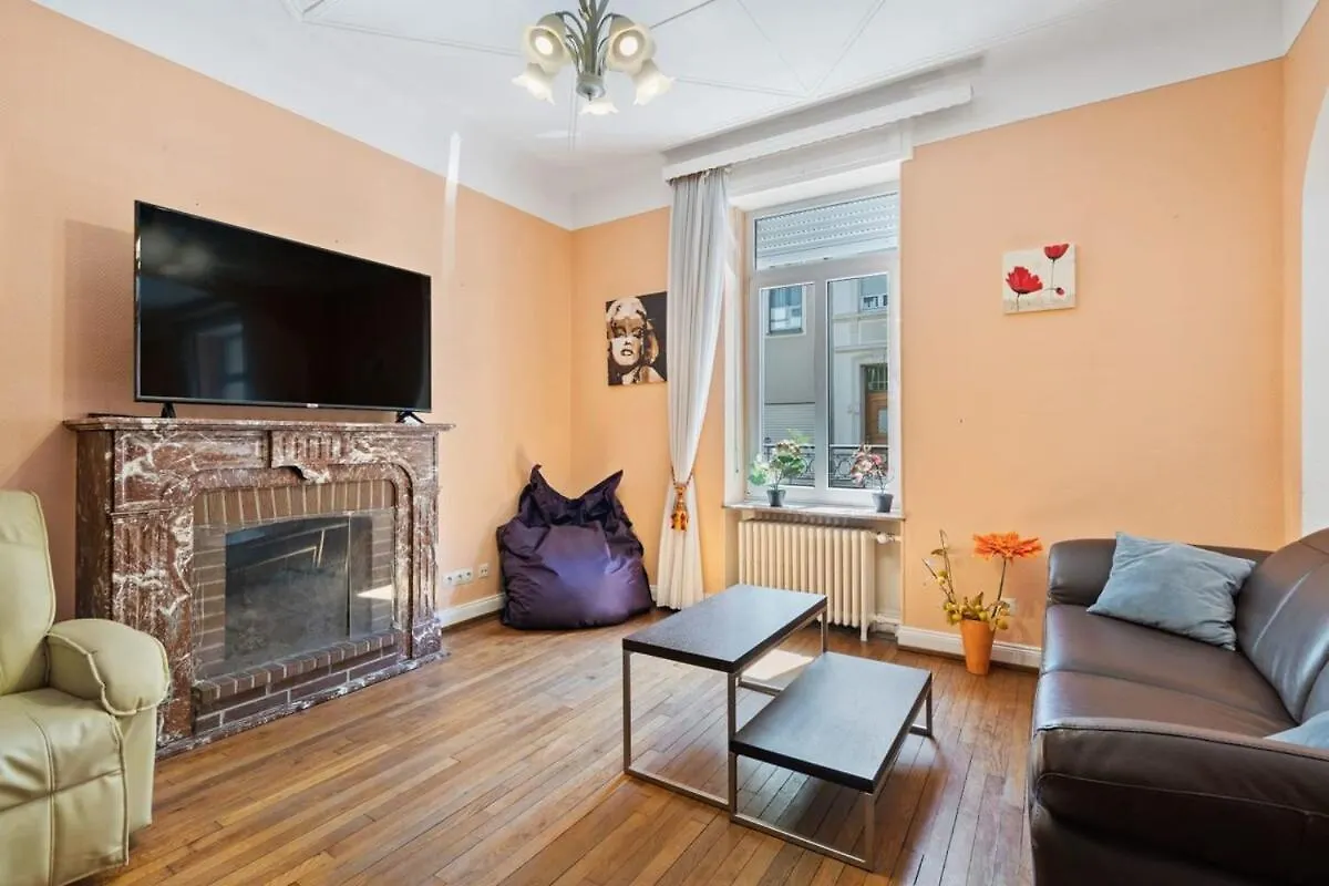 Cozy Townhome Near City Center Free Parking & Wi-Fi Luxembourg Holiday home